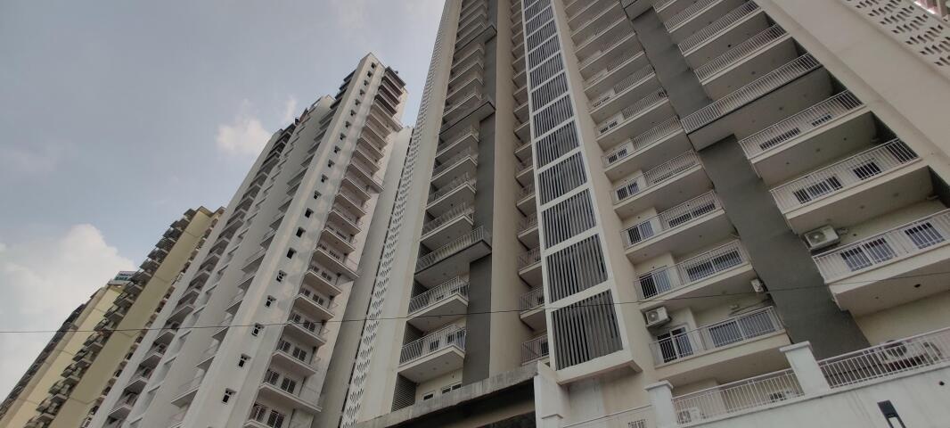  embassy reso Tower 1 Construction Status July 25