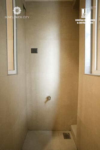  sunflower-city Bathroom