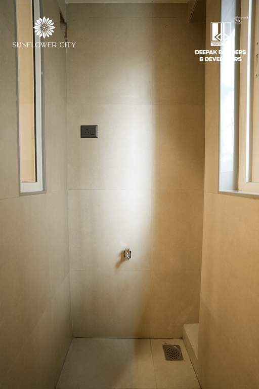  sunflower city Bathroom