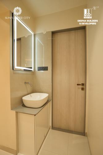  sunflower-city Bathroom