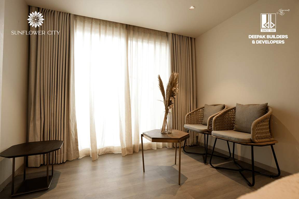  sunflower city Living Area
