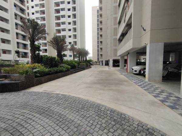 Paved Compound amenities of Pancham Aristo