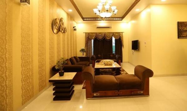  central-park-2 Living Area