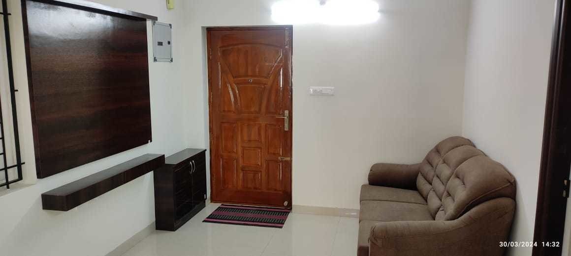  paradise Living Area