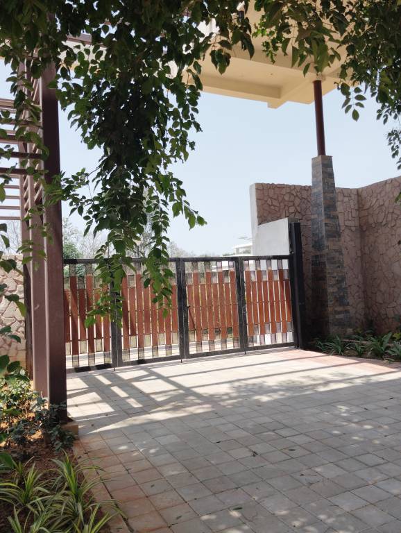 stopping by the woods Others