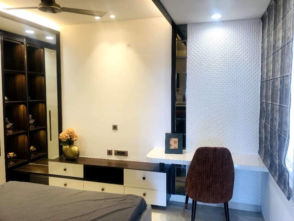  vardhmans kings court Living Area