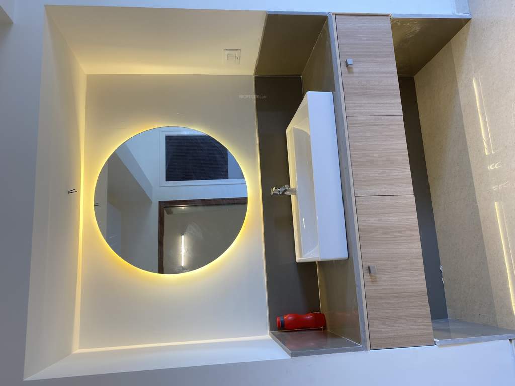  alpha Bathroom