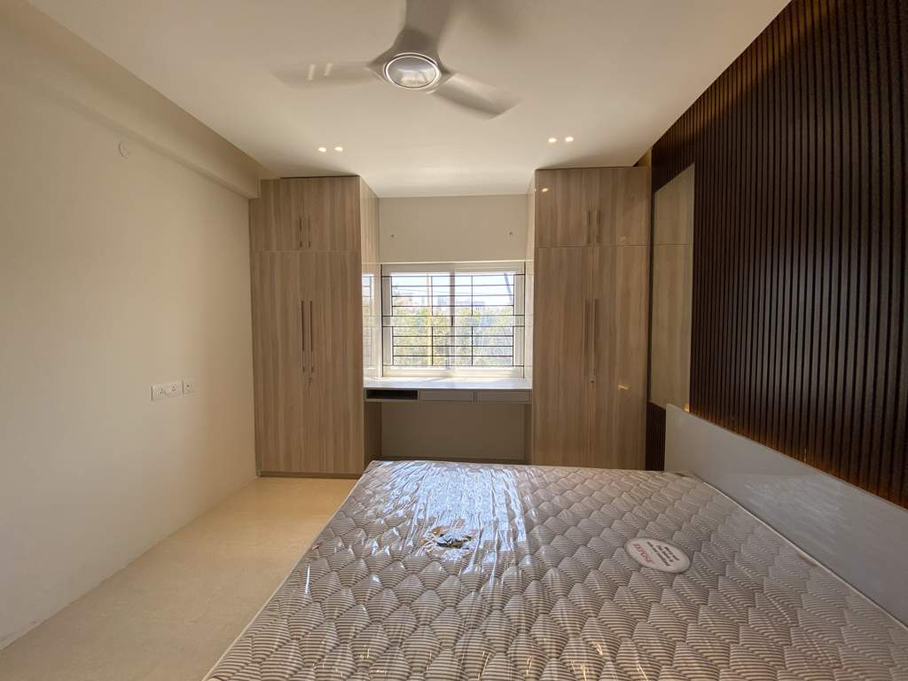  alpha Bedroom