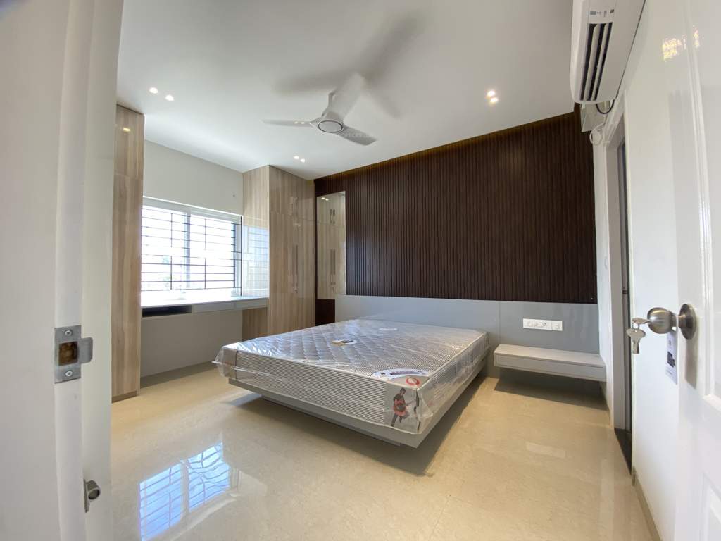  alpha Bedroom