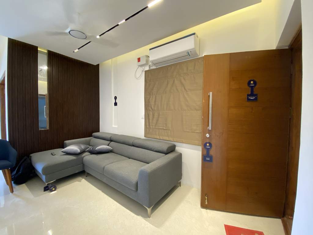  alpha Living Area