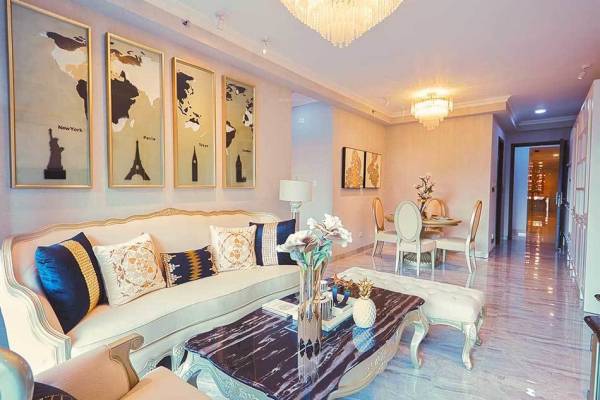  risland-the-icon Living Area