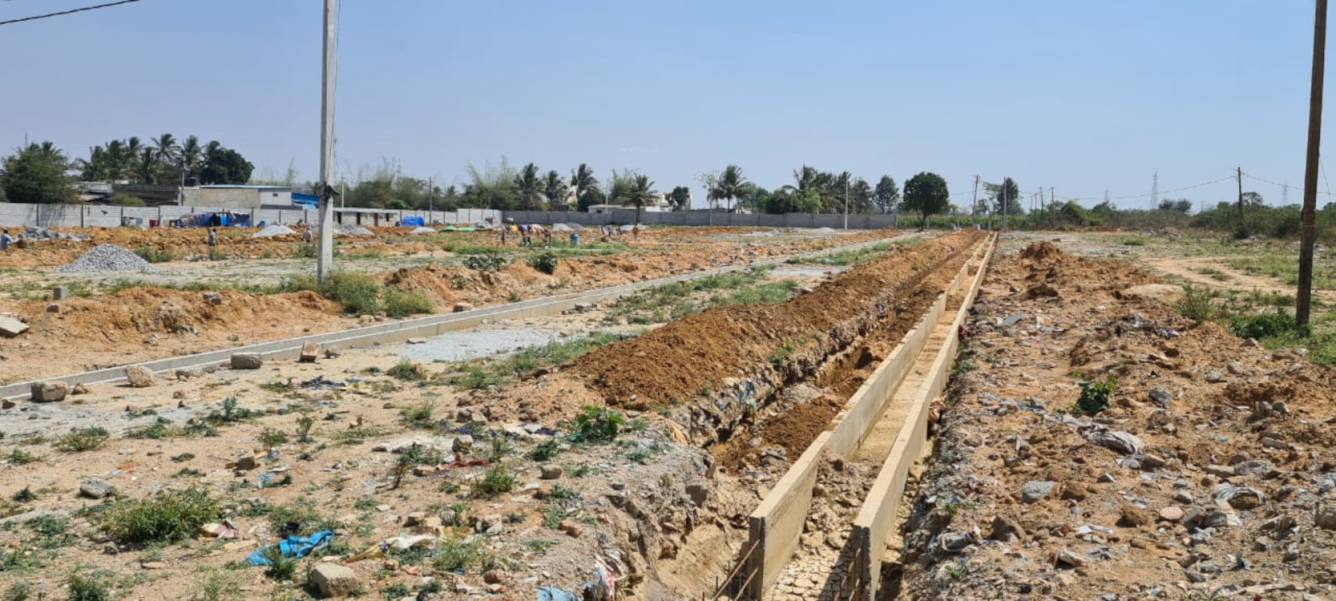  shrusti gardens Plot