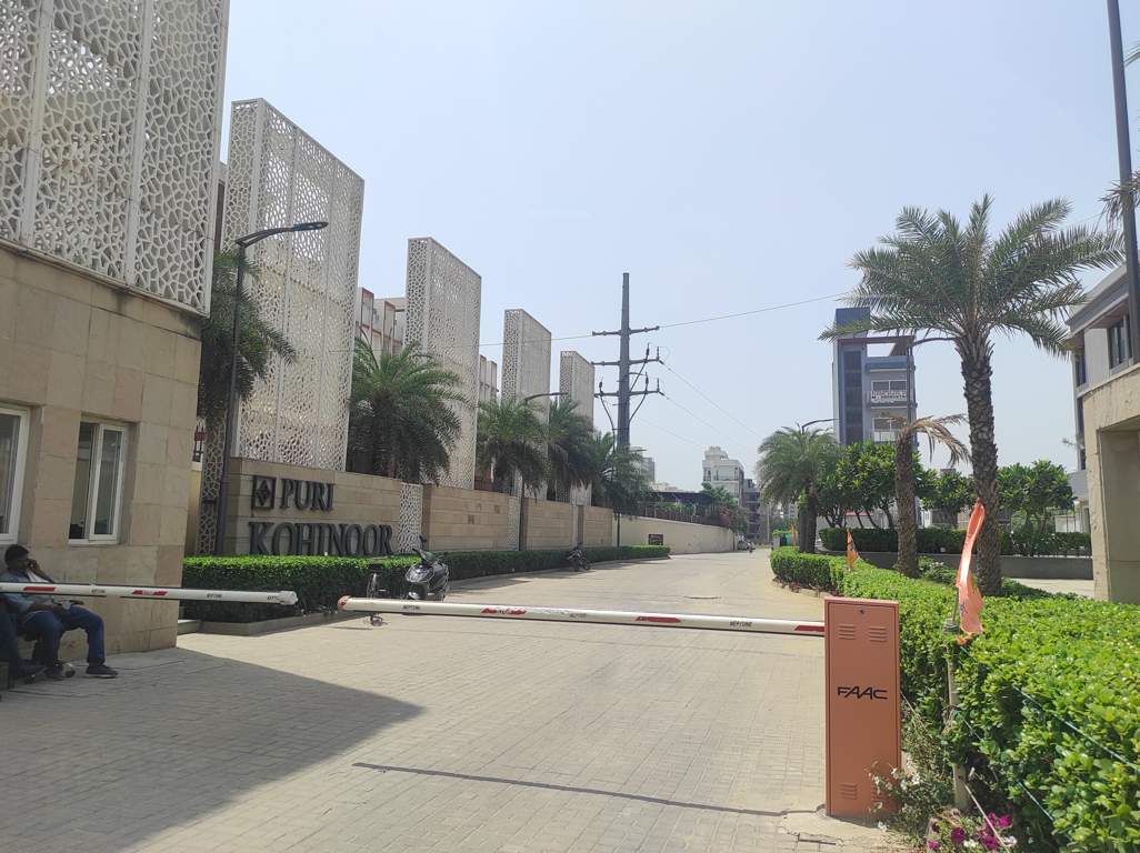  kohinoor faridabad Entrance Gate Security Cabin