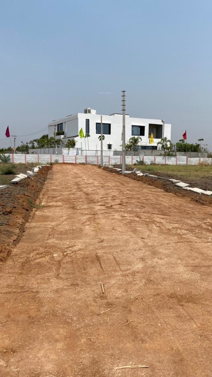  prajwals suvarna sampada Plot