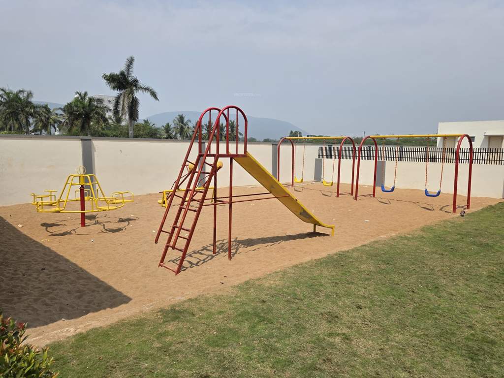 chakri meadows lotus orchid phase 1 Children's play area