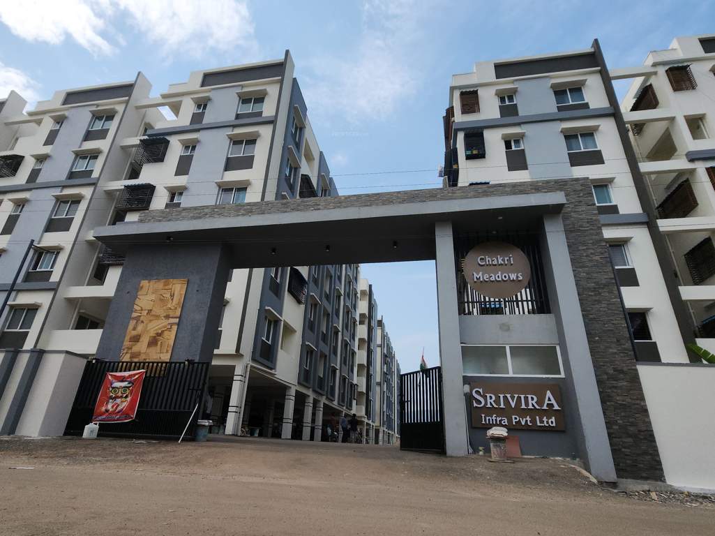  chakri meadows lotus orchid phase 1 Entrance Lobby