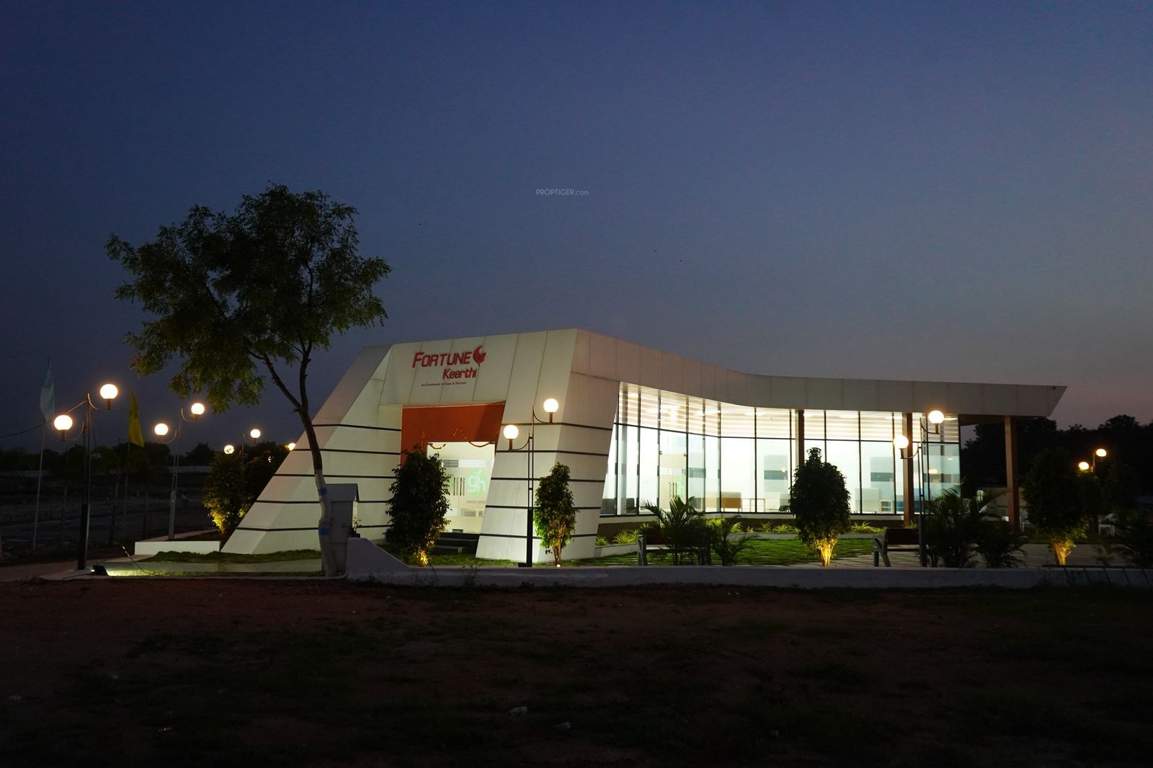  fortune keerthi Club House