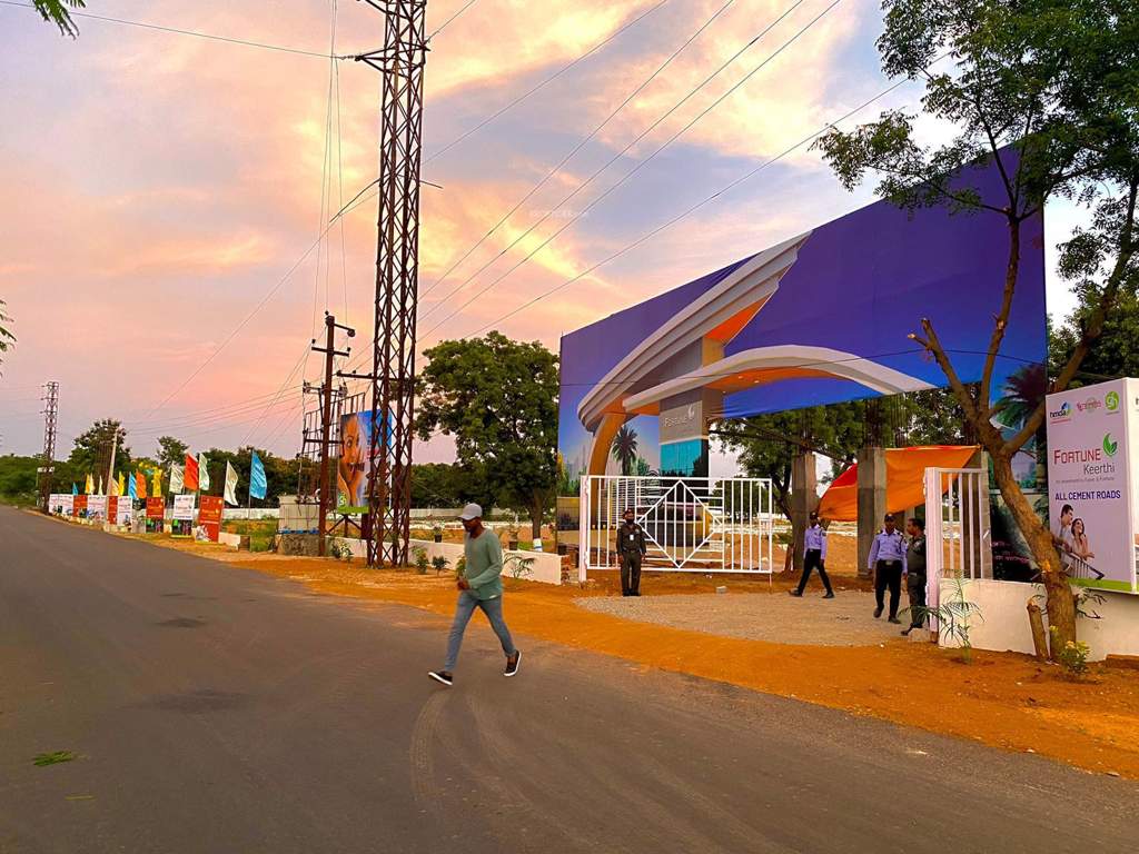  fortune keerthi Entrance Gate Security Cabin