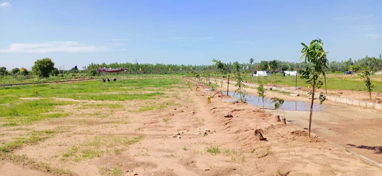  yadadri smart city Plot