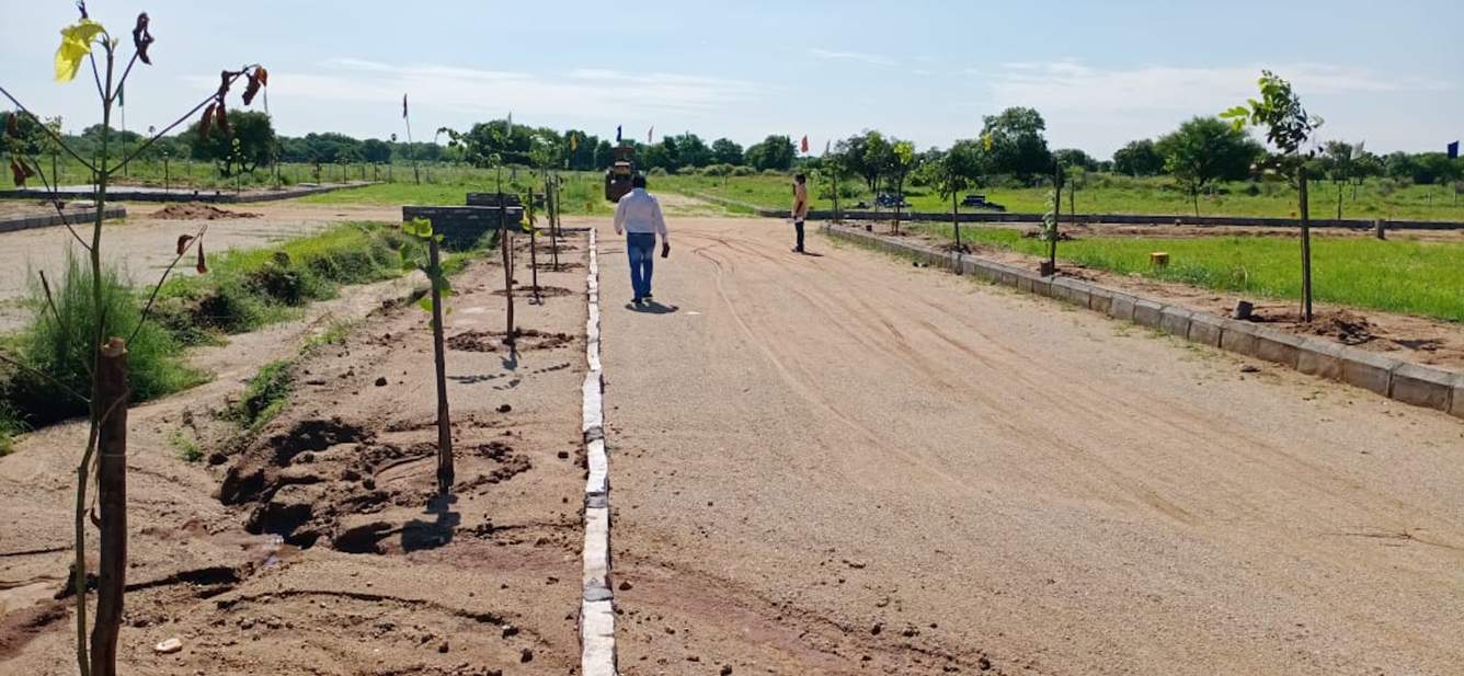  yadadri smart city Plot