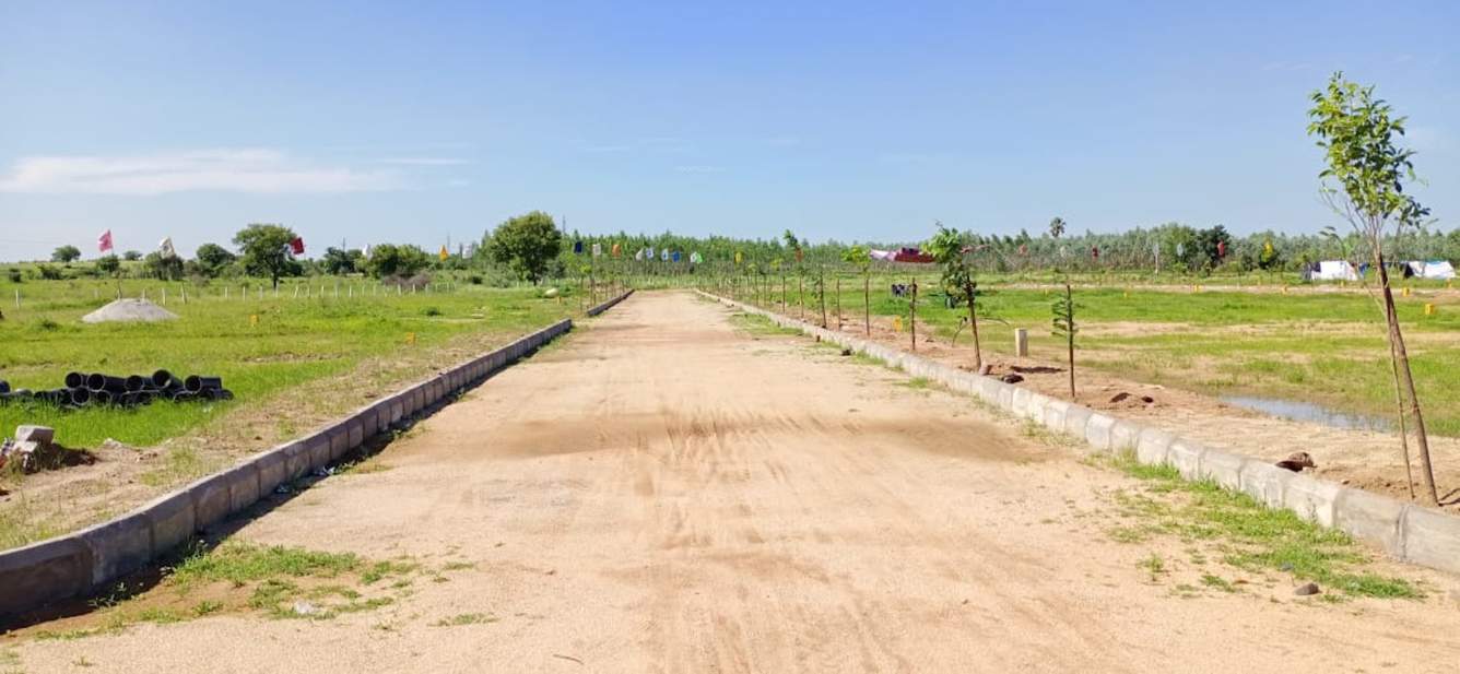  yadadri smart city Plot