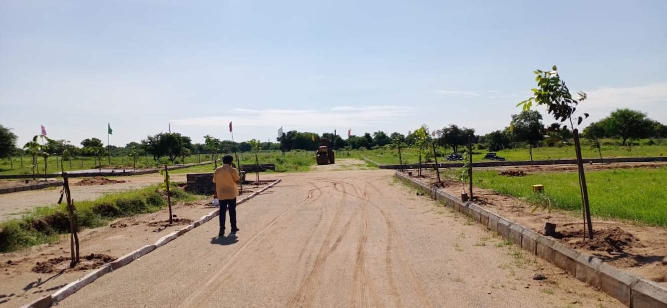  yadadri smart city Plot