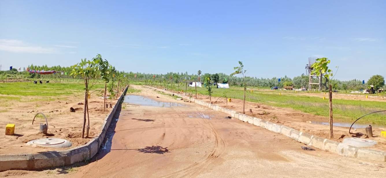  yadadri smart city Plot