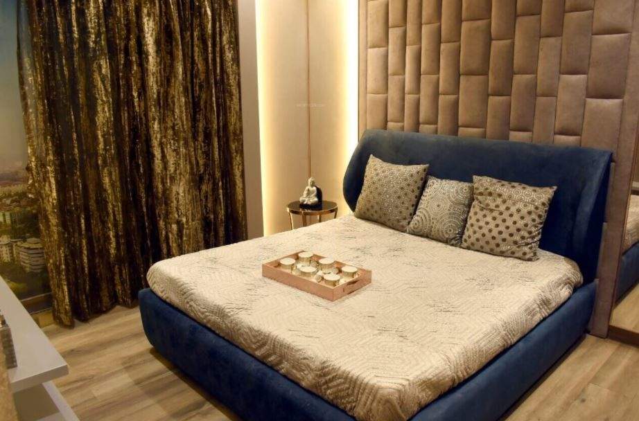  71 midtown Bedroom