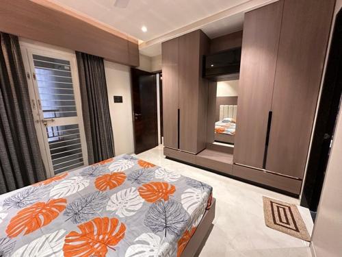  towers Bedroom