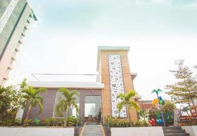  chesterfield-wing-d Club House