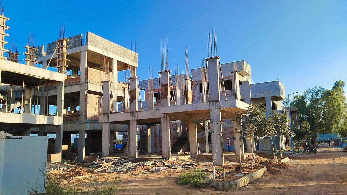  verde en resplandor Construction Status Feb 23