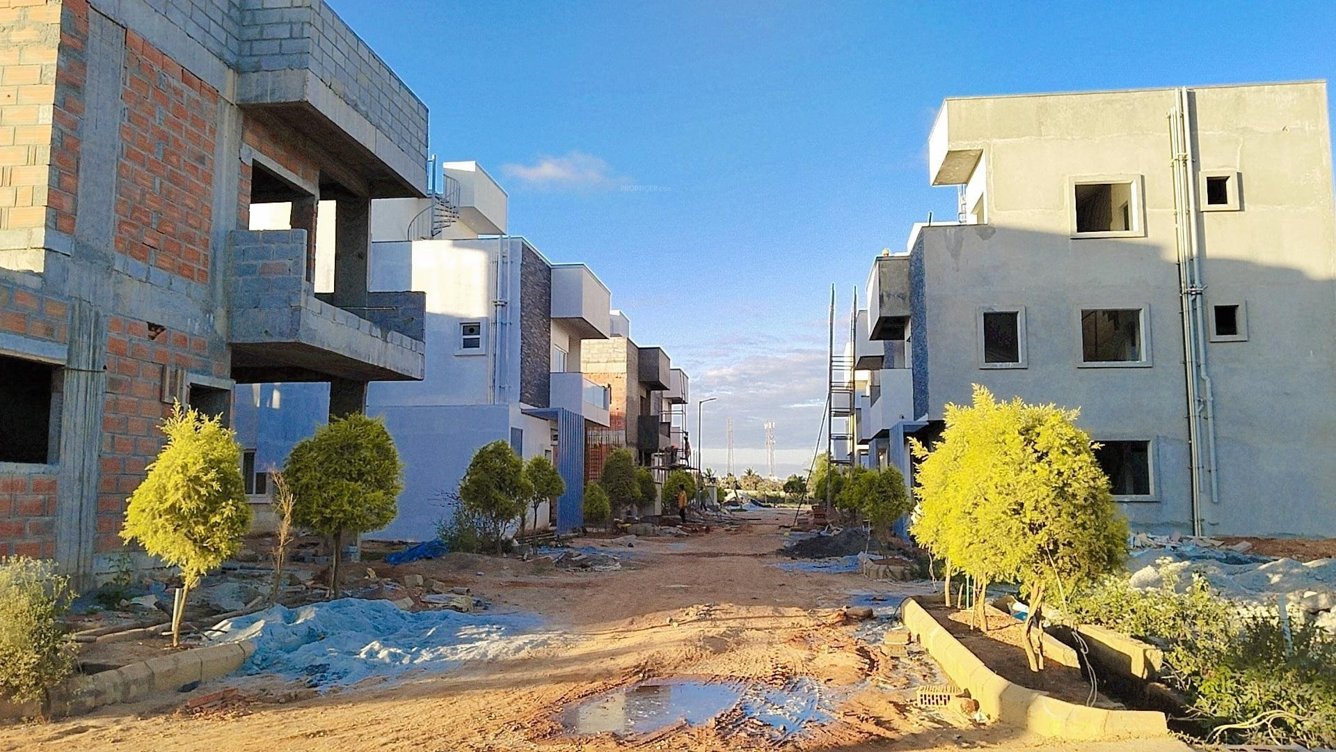  verde en resplandor Construction Status Feb 23