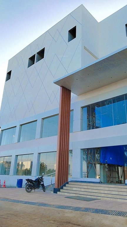  verde en resplandor Construction Status Feb 23