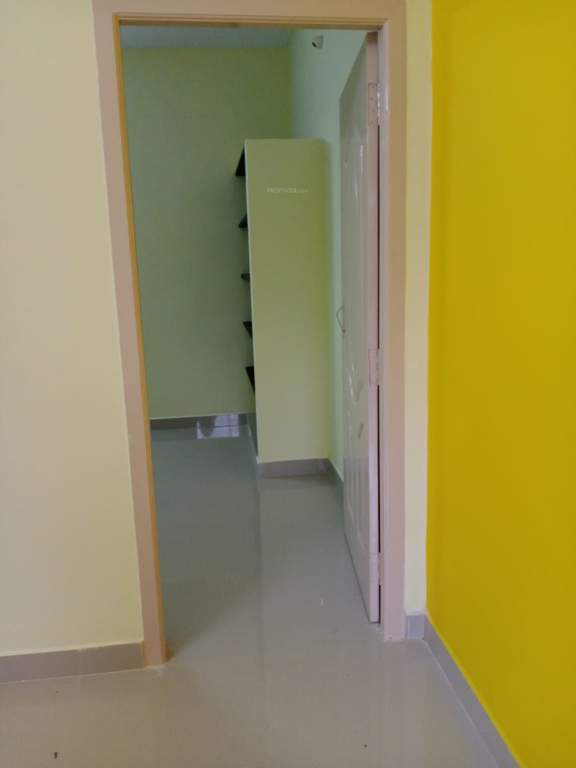  sree sakthi ganapathy villas Bedroom