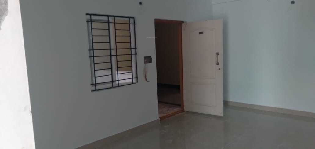  kbn dn enclave Living Area