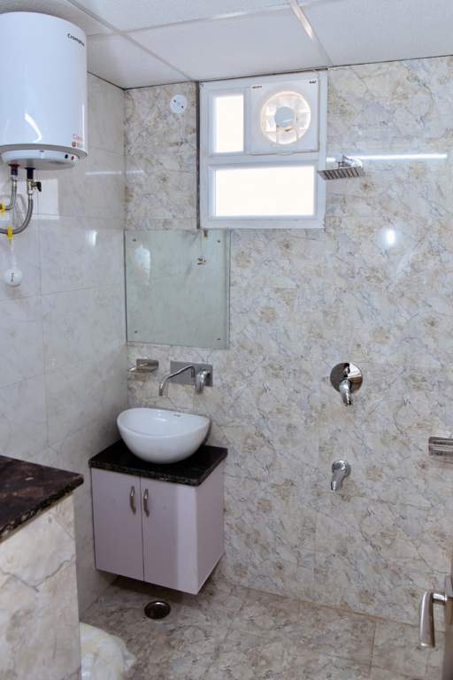  mayfair greens Bathroom