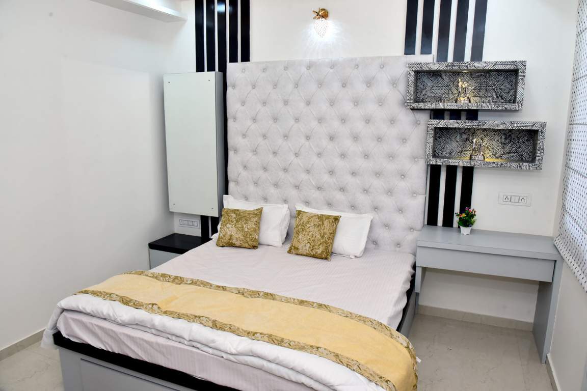  mayfair greens Bedroom