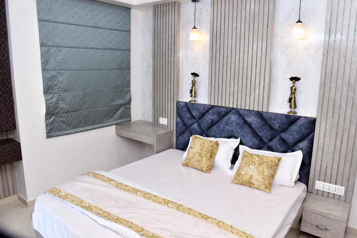  mayfair greens Bedroom