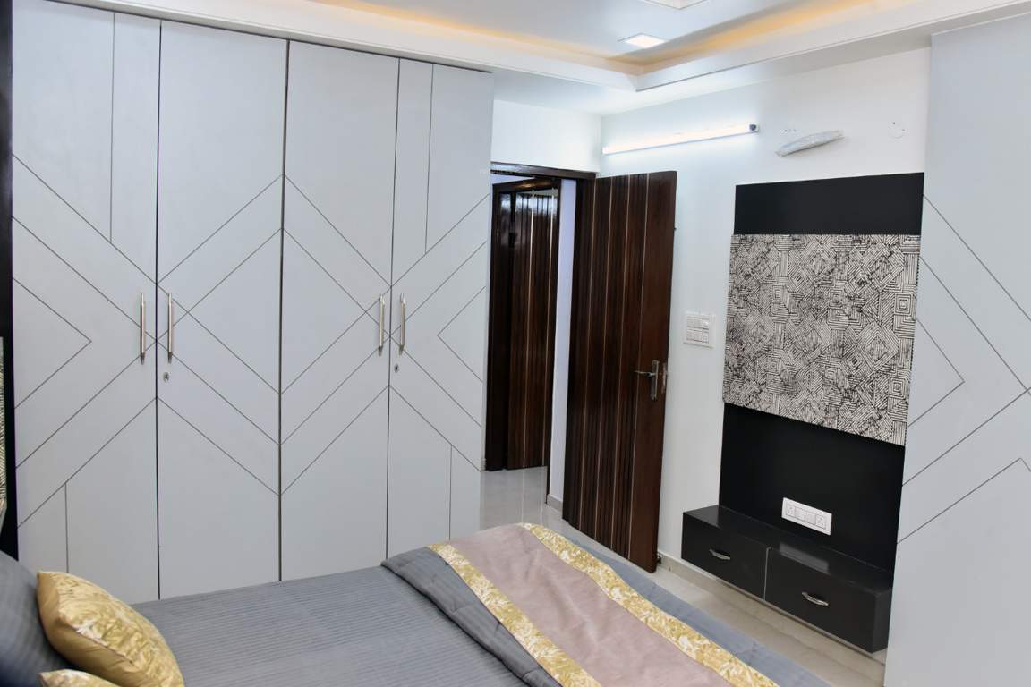  mayfair greens Bedroom