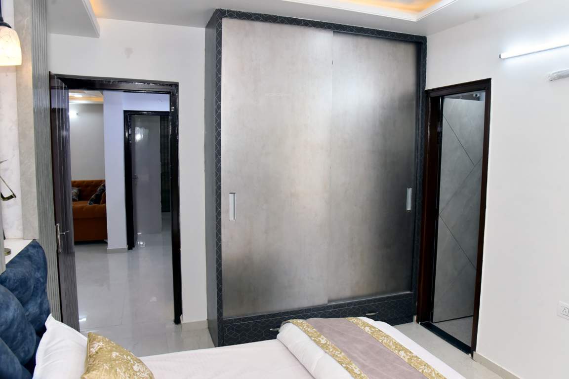  mayfair greens Bedroom