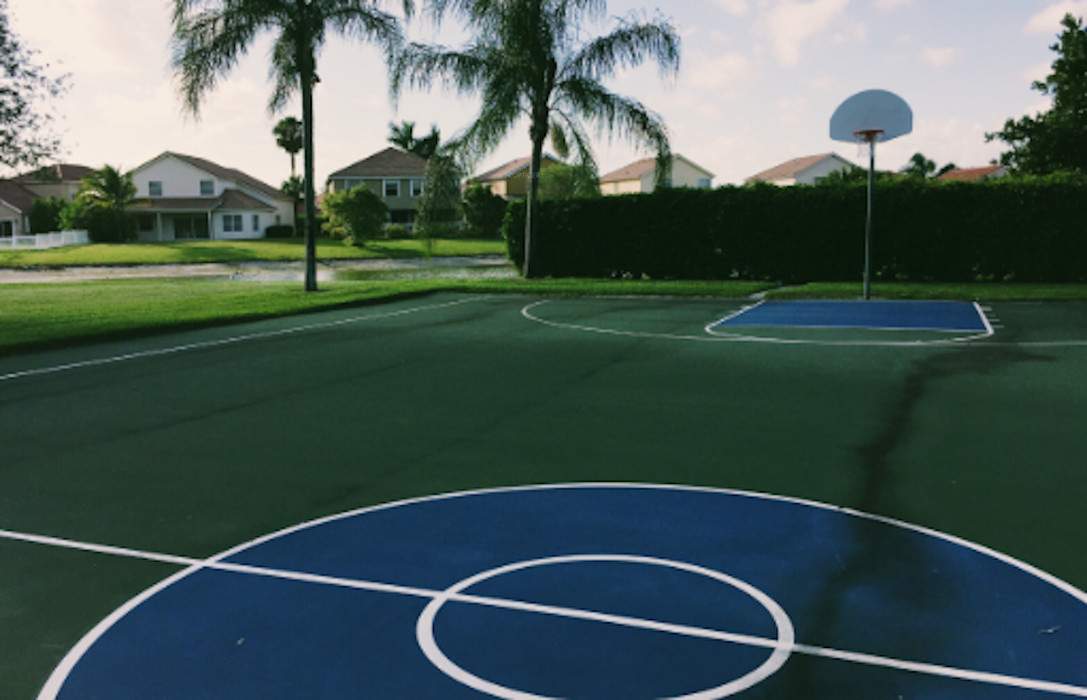  lotus invites villa Tennis Court