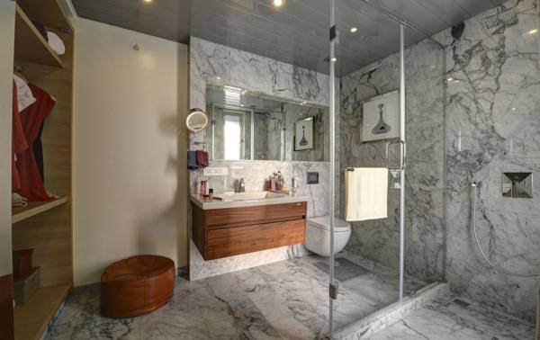  the-balmoral-riverside-phase-ii Bathroom