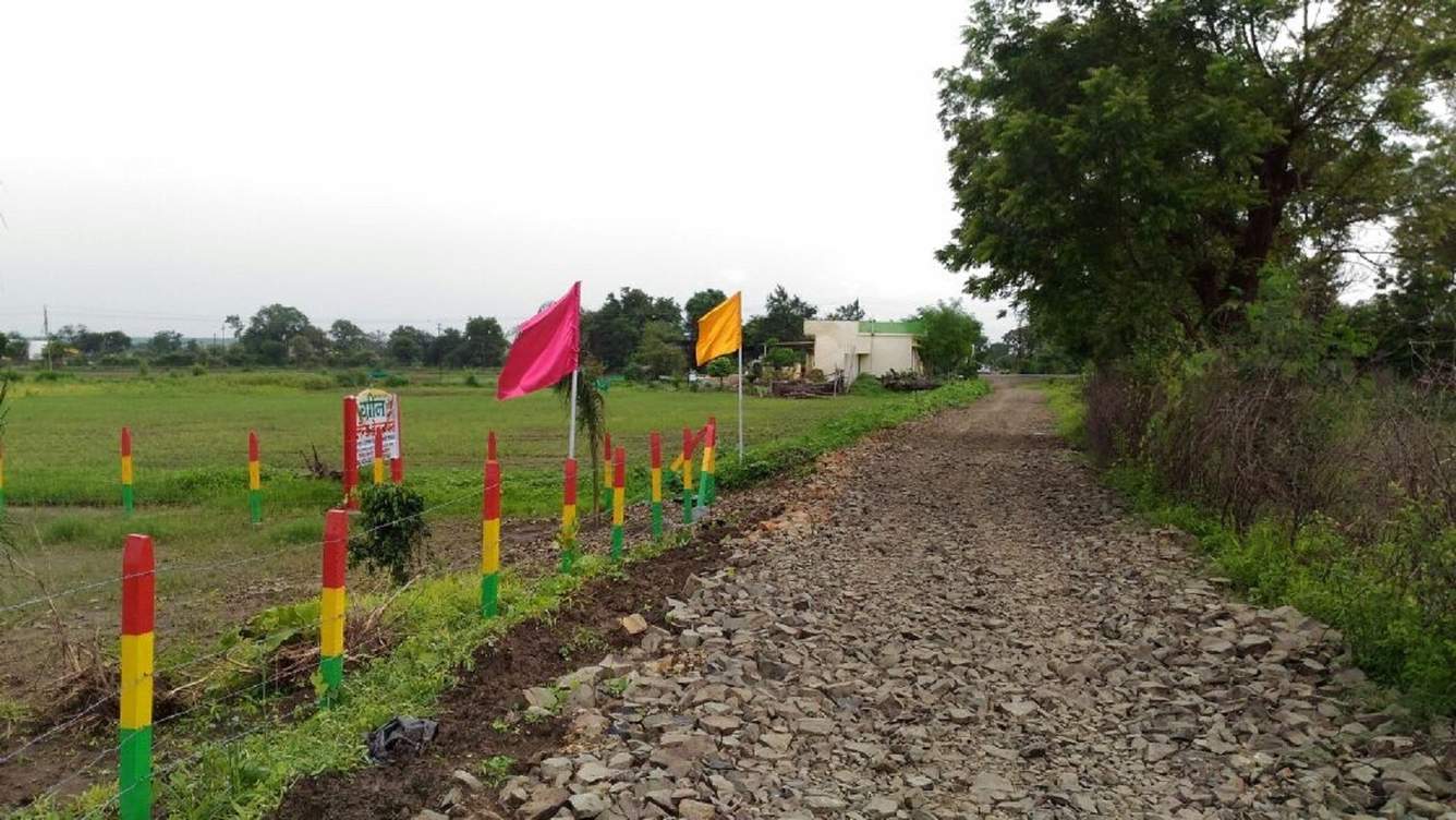  nagari Plot