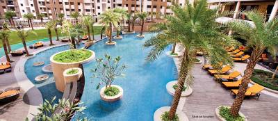  crown-splendora-tower-1 Swimming Pool