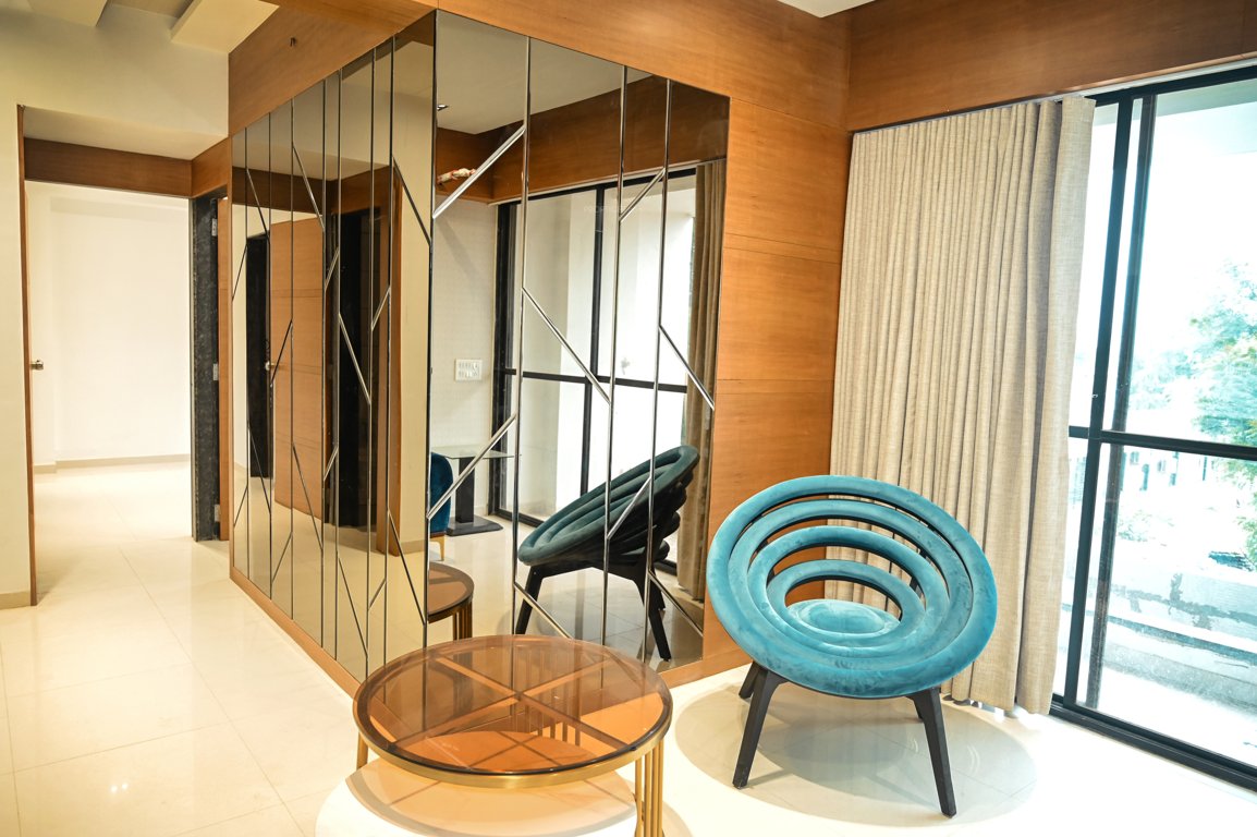  happy highland Living Area