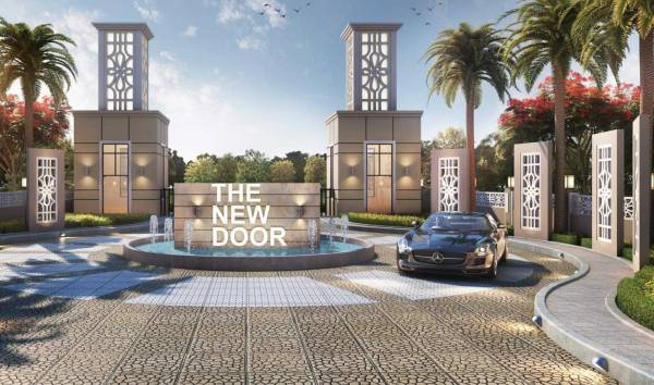  the-new-door Swimming Pool