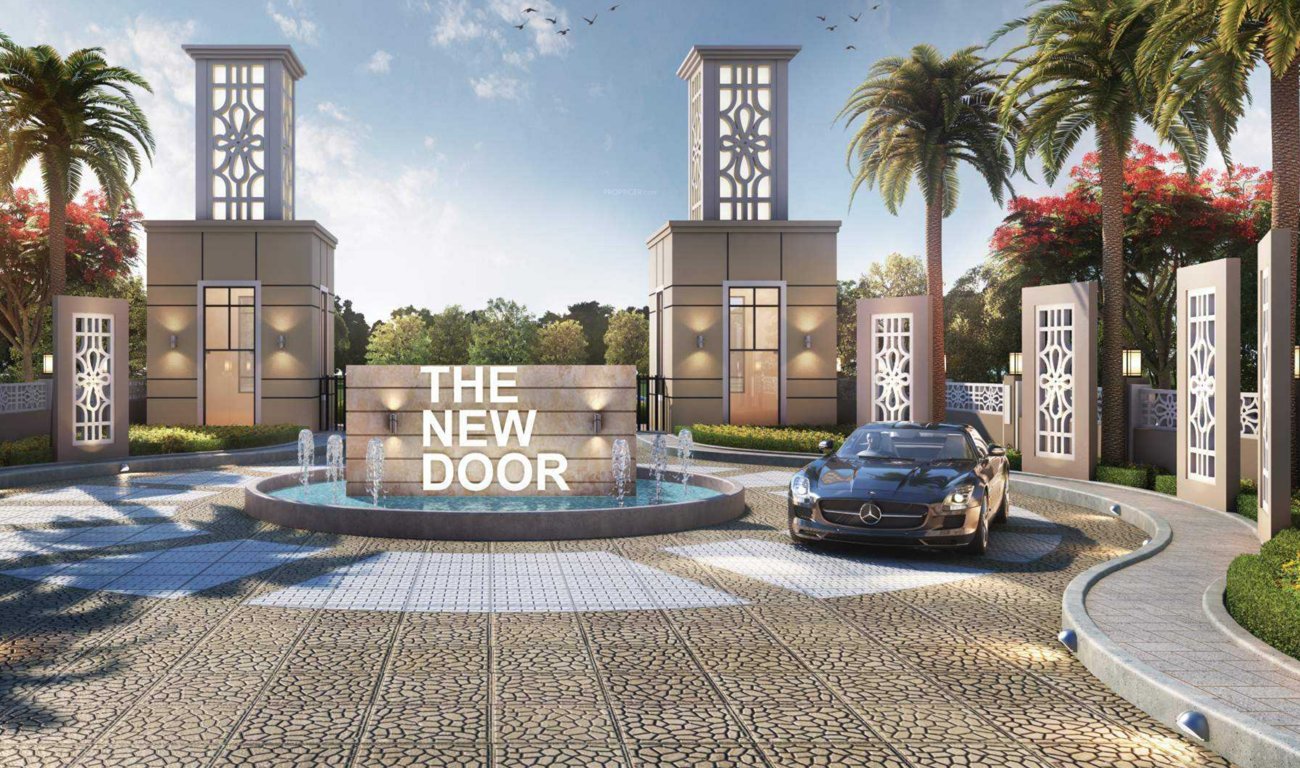  the new door Swimming Pool