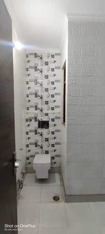  luxury living Bathroom