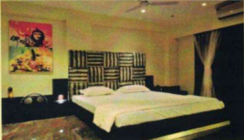  manorma-mansion Bedroom