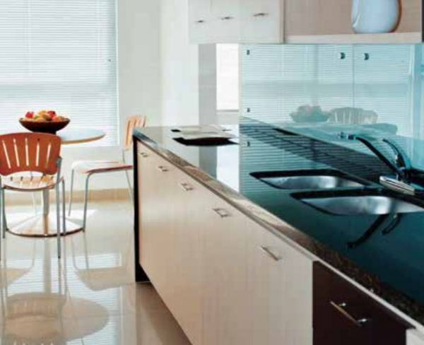 Kitchen crown-splendora Kitchen